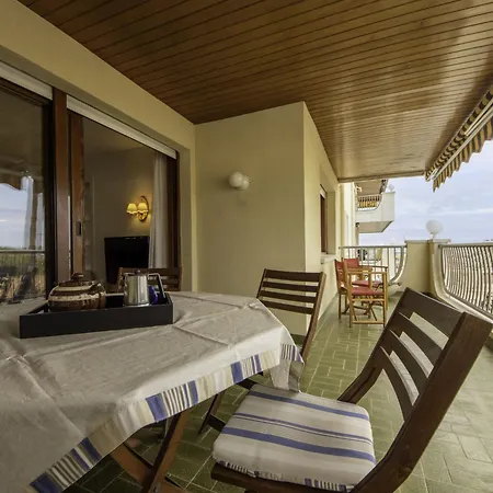 Luxus By Interhome דירה